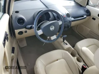 2010 Volkswagen New Beetle Coupe with VIN 3VWPW3AG2AM032647, listed as a Copart auction lot 83255554 with 15,656 mi miles and Salvage Title. Bid and sale history available at carsss.com. Image 8.