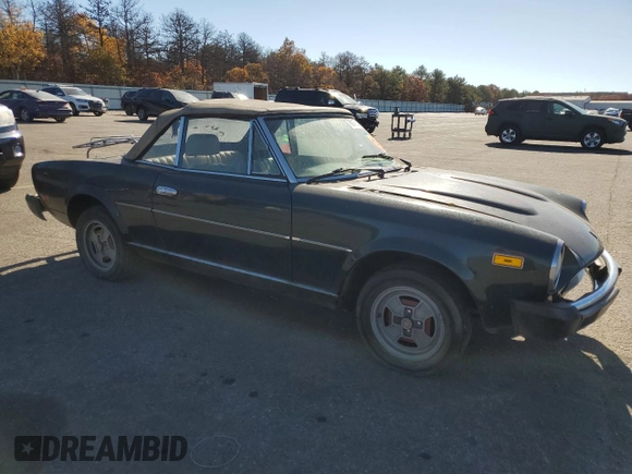 1979 FIAT 124 Spider z VIN 124CS20151060, wystawiony jako Copart lot #78019714 z przebiegiem 95 504 mil mil oraz Czysty tytuł • Clean title. Historia ofert i sprzedaży dostępna na DreamBid. Obrazek 4.