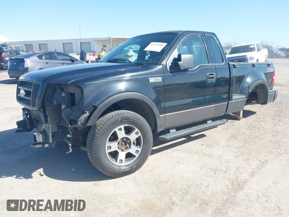 2004 Ford F-150 XLT z VIN 1FTRF04524KD18160, wystawiony jako IAAI lot #41774990 z przebiegiem 215 994 mil mil oraz . Historia ofert i sprzedaży dostępna na DreamBid. Obrazek 2.