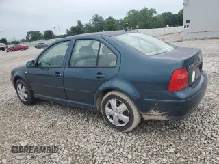 2002 Volkswagen Jetta with VIN 3VWRB69M82M035540, listed as a Copart auction lot 63227755 with 165,655 mi miles and Clean title. Bid and sale history available at DreamBid. Image 2.