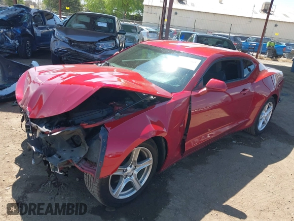 2018 Chevrolet Camaro 1LT z VIN 1G1FB1RS6J0139963, wystawiony jako IAAI lot #41885065 z przebiegiem 45 260 mil mil oraz . Historia ofert i sprzedaży dostępna na DreamBid. Obrazek 18.