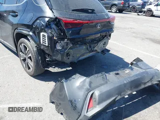 2022 Lexus UX 200 с VIN JTHX3JBH8N2047074, выставлен на аукционе IAAI как лот 41973682 с пробегом 27 248 миль миль и . История ставок и продаж доступна на DreamBid. Изображение 12.