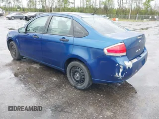 2008 Ford Focus S with VIN 1FAHP34N48W122283, listed as a IAAI auction lot 41845603 with 160,661 mi miles. Bid and sale history available at carsss.com. Image 3.