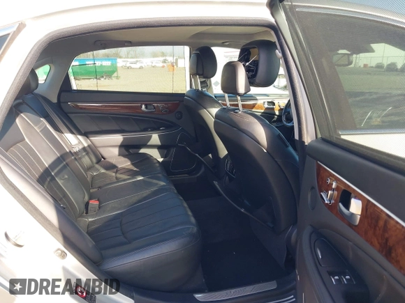 2011 Hyundai Equus Signature с VIN KMHGH4JF7BU029231, выставлен на аукционе IAAI как лот 41660325 с пробегом 208 452 миль миль и . История ставок и продаж доступна на DreamBid. Изображение 8.