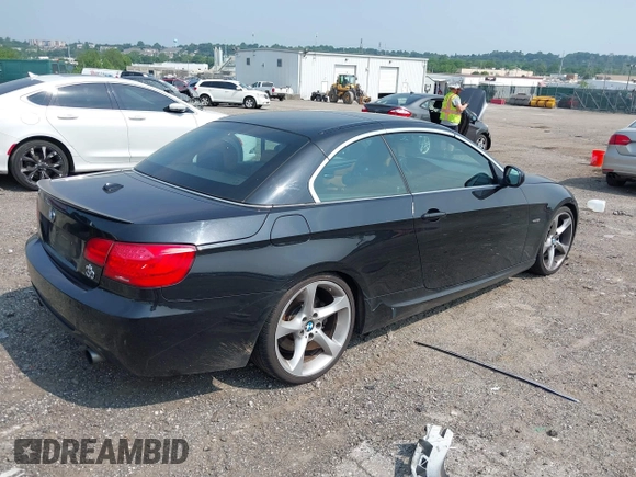 2011 BMW 3 Series 335i z VIN WBADX7C58BE578914, wystawiony jako IAAI lot #42436629 z przebiegiem 91 925 mil mil oraz . Historia ofert i sprzedaży dostępna na DreamBid. Obrazek 4.