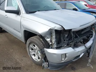 2018 Chevrolet Silverado 1500 LT with VIN 1GCVKREH9JZ362330, listed as a IAAI auction lot 40738418 with 77,814 mi miles. Bid and sale history available at carsss.com. Image 1.