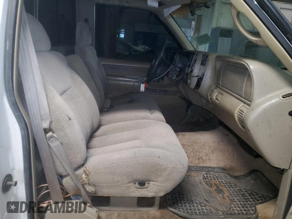1998 Chevrolet Silverado 1500 with VIN 1GCEK14R7WZ176742, listed as a Copart auction lot 88497035 with 224,223 mi miles and Salvage Title. Bid and sale history available at DreamBid. Image 10.