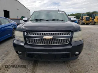 2008 Chevrolet Suburban 3LT with VIN 3GNFC16J48G201275, listed as a Copart auction lot 56451975 with 214,284 mi miles and Non repairable. Bid and sale history available at DreamBid. Image 5.