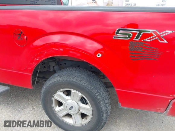 2014 Ford F-150 XL with VIN 1FTEX1CM1EKG04285, listed as a IAAI auction lot 41950621 with 259,722 mi miles. Bid and sale history available at carsss.com. Image 18.