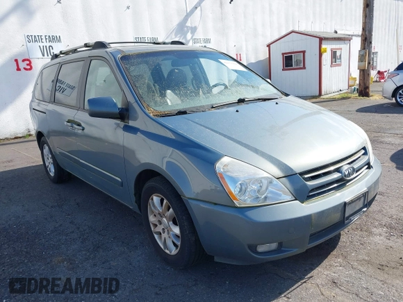 2008 Kia Sedona LX with VIN KNDMB233586224399, listed as a IAAI auction lot 42151998 with 161,787 mi miles. Bid and sale history available at carsss.com. Image 1.