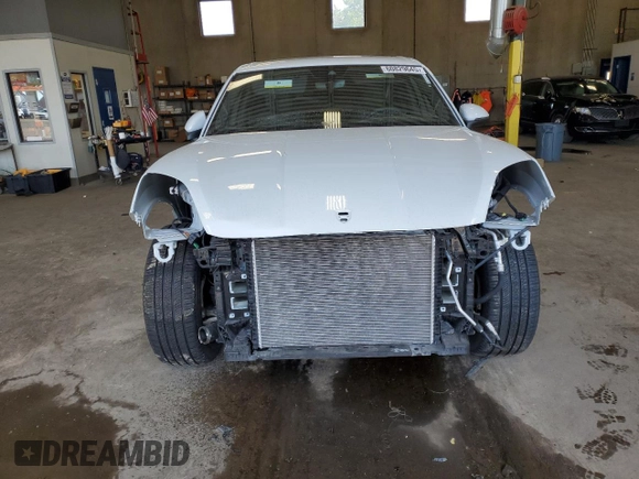 2024 Porsche Cayenne with VIN WP1AA2AY3RDA12553, listed as a Copart auction lot 60829645 with 4,975 mi miles and Salvage title. Bid and sale history available at DreamBid. Image 5.