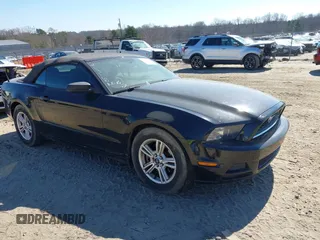 2014 Ford Mustang V6 with VIN 1ZVBP8EM3E5213160, listed as a IAAI auction lot 41664430 with 184,862 mi miles. Bid and sale history available at carsss.com. Image 1.