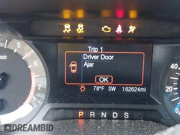 2017 Ford Fusion SE with VIN 3FA6P0H93HR120062, listed as a IAAI auction lot 41564542 with 162,624 mi miles and . Bid and sale history available at carsss.com. Image 16.