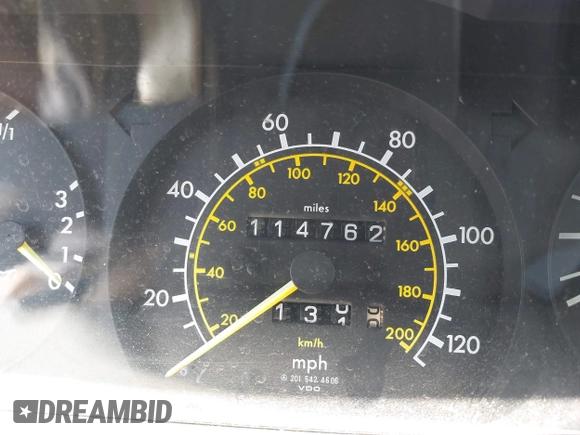 1985 Mercedes-Benz 190 z VIN WDBDA24C3FF107644, wystawiony jako IAAI lot #42111368 z przebiegiem 114 762 mil mil oraz . Historia ofert i sprzedaży dostępna na DreamBid. Obrazek 7.