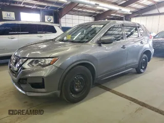2017 Nissan Rogue SV z VIN KNMAT2MT2HP561816, wystawiony jako Copart lot #65206945 z przebiegiem 274 818 mil mil oraz Czysty tytuł • Clean title. Historia ofert i sprzedaży dostępna na DreamBid. Obrazek 1.