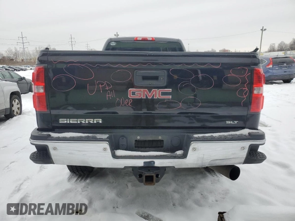 2018 GMC Sierra 2500HD SLT with VIN 1GT12TEY5JF261458, listed as a Copart auction lot 41449335 with 231,575 mi miles and Salvage Title. Bid and sale history available at carsss.com. Image 6.