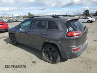 2017 Jeep Cherokee Altitude z VIN 1C4PJLAB1HW667620, wystawiony jako Copart lot #48172765 z przebiegiem 151 970 mil mil oraz Szkoda całkowita • Salvage title. Historia ofert i sprzedaży dostępna na DreamBid. Obrazek 2.