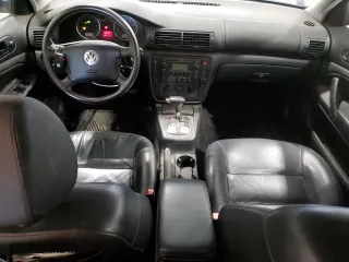 2002 Volkswagen Passat GLS with VIN WVWPD63B62P450409, listed as a Copart auction lot 82896644 with 193,936 mi miles and Non Repairable. Bid and sale history available at carsss.com. Image 8.