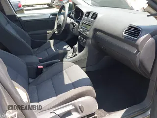 2014 Volkswagen Golf with VIN WVWDB7AJ4EW009705, listed as a IAAI auction lot 42495925 with 73,595 mi miles and . Bid and sale history available at DreamBid. Image 5.