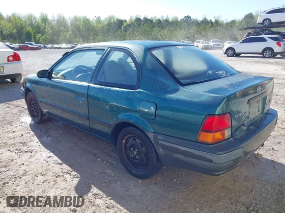 1997 Toyota Tercel CE z VIN JT2AC52L9V0210872, wystawiony jako IAAI lot #42003511 z przebiegiem 200 804 mil mil oraz . Historia ofert i sprzedaży dostępna na DreamBid. Obrazek 6.