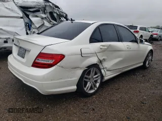 2014 Mercedes-Benz C 250 Sport z VIN WDDGF4HB2EG245896, wystawiony jako Copart lot #56678115 z przebiegiem 92 446 mil mil oraz Szkoda całkowita • Salvage title. Historia ofert i sprzedaży dostępna na DreamBid. Obrazek 3.