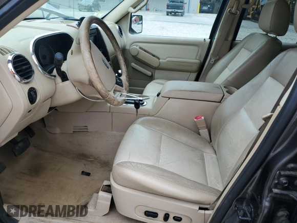 2006 Ford Explorer Eddie Bauer with VIN 1FMEU74846UB42965, listed as a Copart auction lot 60403425 with 140,327 mi miles and Clean title. Bid and sale history available at DreamBid. Image 7.