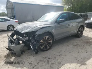 2022 Audi SQ5 Sportback Premium Plus z VIN WA124AFY0N2136697, wystawiony jako Copart lot #51626335 z przebiegiem 34 053 mil mil oraz Nie do naprawy • Non repairable. Historia ofert i sprzedaży dostępna na DreamBid. Obrazek 1.