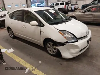 2007 Toyota Prius with VIN JTDKB20U677677976, listed as a IAAI auction lot 41777887 with 211,290 mi miles. Bid and sale history available at carsss.com. Image 1.