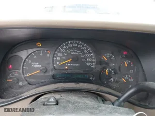 2006 Chevrolet Silverado 2500HD LT1 with VIN 1GCHK23D16F156660, listed as a IAAI auction lot 41497692 with 287,502 mi miles. Bid and sale history available at carsss.com. Image 7.