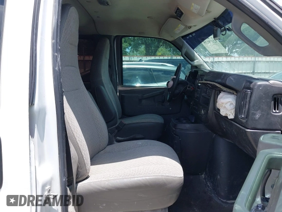 2016 Chevrolet Express Passenger LT с VIN 1GAZGMFG9G1176444, выставлен на аукционе IAAI как лот 42438135 с пробегом 151 202 миль миль и . История ставок и продаж доступна на DreamBid. Изображение 5.