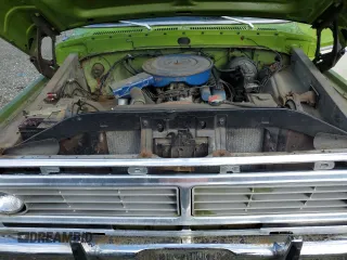 1973 Ford F-250 z VIN F25YRQ44499, wystawiony jako Copart lot #76903644 z przebiegiem 94 832 mil mil oraz Czysty tytuł • Clean title. Historia ofert i sprzedaży dostępna na DreamBid. Obrazek 11.