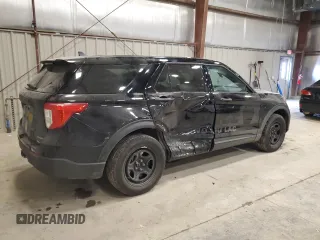 2024 Ford Police Interceptor Utility z VIN 1FM5K8AB5RGA03412, wystawiony jako Copart lot #51789875 z przebiegiem 7756 mil mil oraz Szkody całkowita. Historia ofert i sprzedaży dostępna na DreamBid. Obrazek 3.