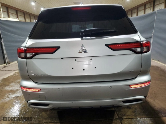 2024 Mitsubishi Outlander SE with VIN JA4J3VA83RZ072097, listed as a Copart auction lot 53776175 with 17,268 mi miles and Clean Title. Bid and sale history available at carsss.com. Image 6.