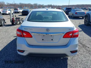 2018 Nissan Sentra SR with VIN 3N1AB7AP7JY272333, listed as a IAAI auction lot 41904865 with 204,805 mi miles and . Bid and sale history available at DreamBid. Image 17.