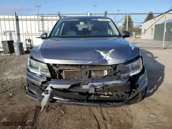 2018 Volkswagen Tiguan SEL with VIN 3VV2B7AX6JM160942, listed as a Copart auction lot 47966535 with 104,333 mi miles and Salvage Title. Bid and sale history available at carsss.com. Image 5.