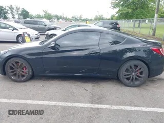2015 Hyundai Genesis Coupe 3.8L Base z VIN KMHHU6KJ7FU126210, wystawiony jako IAAI lot #42371364 z przebiegiem 92 719 mil mil oraz . Historia ofert i sprzedaży dostępna na DreamBid. Obrazek 14.