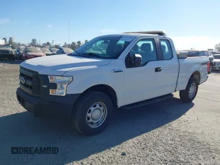 2017 Ford F-150 XL z VIN 1FTEX1E86HFA80659, wystawiony jako IAAI lot #41657909 z przebiegiem 158 726 mil mil oraz . Historia ofert i sprzedaży dostępna na DreamBid. Obrazek 18.