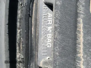2006 Ford Escape XLS with VIN 1FMYU02Z86KC27111, listed as a Copart auction lot 49235805 with 0 mi miles and Salvage Title. Bid and sale history available at carsss.com. Image 14.