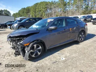 2020 Honda Civic LX z VIN 2HGFC2F65LH530300, wystawiony jako Copart lot #50333265 z przebiegiem 45 444 mil mil oraz Szkody całkowita. Historia ofert i sprzedaży dostępna na DreamBid. Obrazek 1.