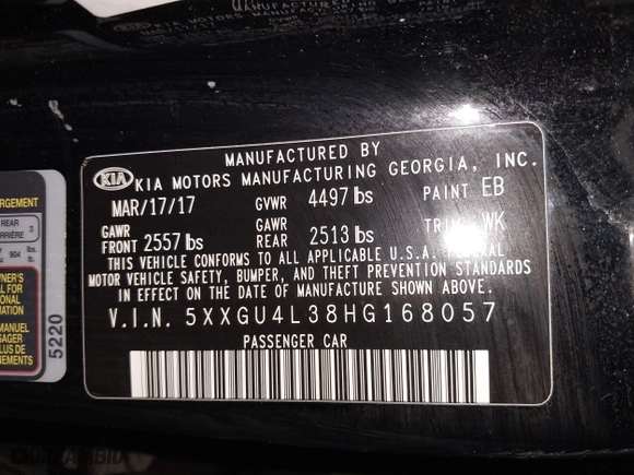 2017 Kia Optima EX with VIN 5XXGU4L38HG168057, listed as a IAAI auction lot 41422935 with 101,552 mi miles. Bid and sale history available at carsss.com. Image 9.