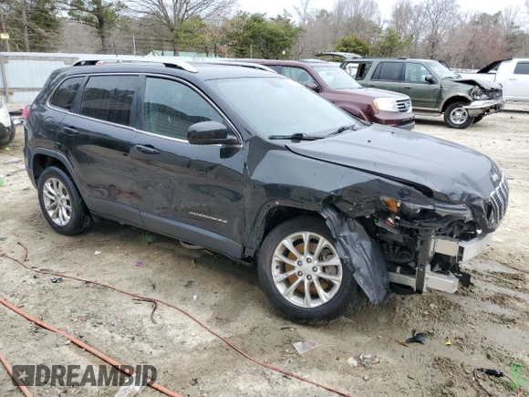 2019 Jeep Cherokee Latitude with VIN 1C4PJLCX8KD313251, listed as a Copart auction lot 47882205 with 65,833 mi miles and Salvage title. Bid and sale history available at DreamBid. Image 4.