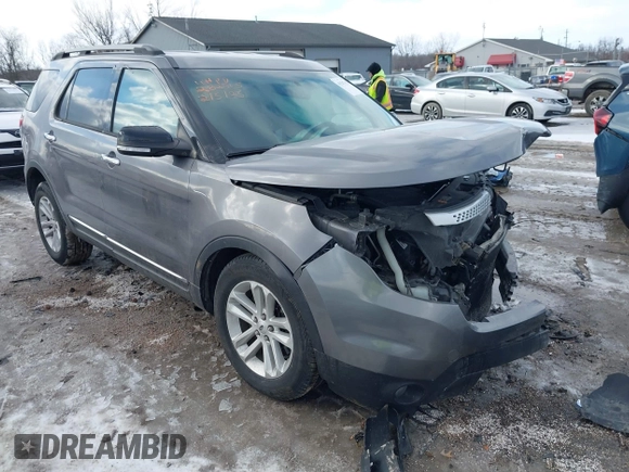 2014 Ford Explorer XLT z VIN 1FM5K8D83EGA98109, wystawiony jako IAAI lot #41547412 z przebiegiem 138 405 mil mil oraz . Historia ofert i sprzedaży dostępna na DreamBid. Obrazek 1.