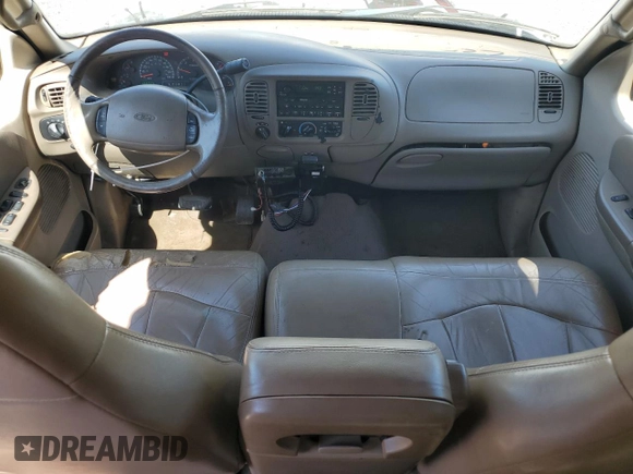 2001 Ford F-150 XLT with VIN 1FTRW08L71KE51484, listed as a Copart auction lot 60569175 with 260,777 mi miles and Clean title. Bid and sale history available at DreamBid. Image 8.