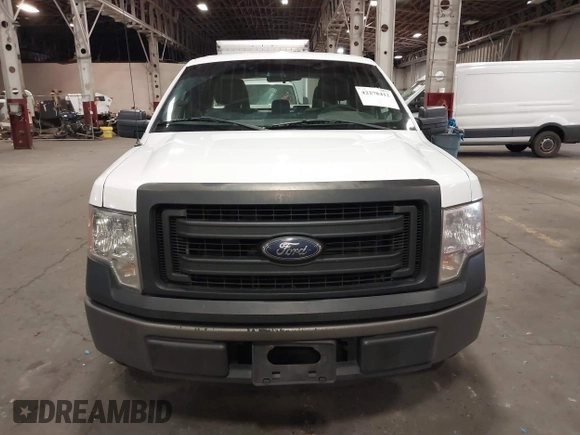 2014 Ford F-150 XL z VIN 1FTFX1CF5EKG53334, wystawiony jako IAAI lot #42278412 z przebiegiem 172 450 mil mil oraz . Historia ofert i sprzedaży dostępna na DreamBid. Obrazek 6.