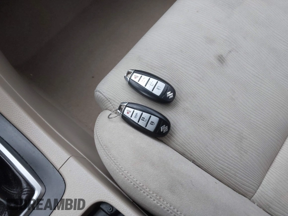 2010 Suzuki Kizashi SE with VIN JS2RE9A30A6101436, listed as a IAAI auction lot 40998132 with 140,786 mi miles and . Bid and sale history available at DreamBid. Image 11.