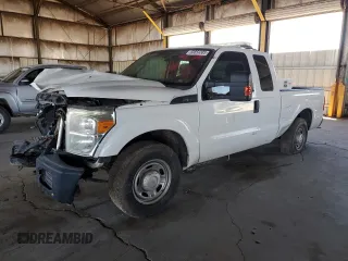 2014 Ford F-250 XLT z VIN 1FT7X2A61EEB67695, wystawiony jako Copart lot #60859385 z przebiegiem 117 872 mil mil oraz Szkoda całkowita • Salvage title. Historia ofert i sprzedaży dostępna na DreamBid. Obrazek 1.