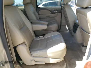 2010 Chevrolet Suburban LT with VIN 1GNUCJE09AR204548, listed as a Copart auction lot 52186805 with 168,015 mi miles and Salvage Title. Bid and sale history available at DreamBid. Image 11.