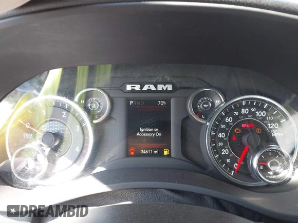2024 Ram 2500 Big Horn with VIN 3C6UR5DL2RG101520, listed as a IAAI auction lot 42065398 with 34,611 mi miles. Bid and sale history available at carsss.com. Image 7.