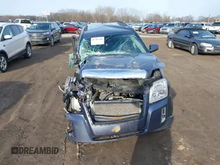 2013 GMC Terrain SLE z VIN 2GKALSEKXD6312913, wystawiony jako IAAI lot #41787328 z przebiegiem 153 646 mil mil oraz . Historia ofert i sprzedaży dostępna na DreamBid. Obrazek 6.