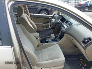 2004 Honda Accord LX z VIN 1HGCM66364A102992, wystawiony jako IAAI lot #42439906 z przebiegiem 218 423 mil mil oraz . Historia ofert i sprzedaży dostępna na DreamBid. Obrazek 5.